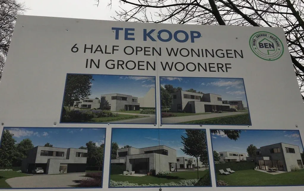 Antwerpen: Exclusief Woonerf met 6 Halfopen Woningen in Malle