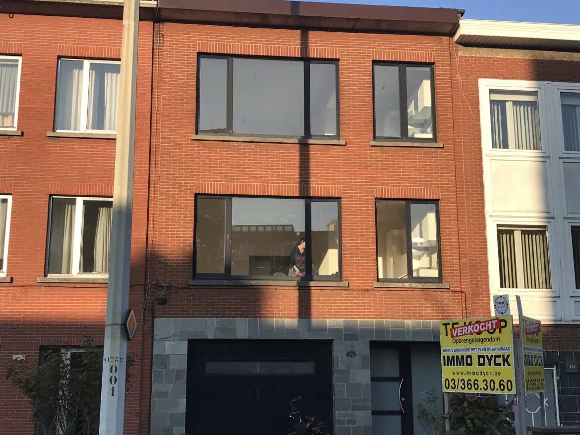 Ruimte en Licht in Deurne: Twee Appartementen met Terras en 2 Slaapkamers